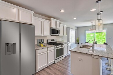 CAE_TimmonsPond_Granger_Kitchen_Virtuall