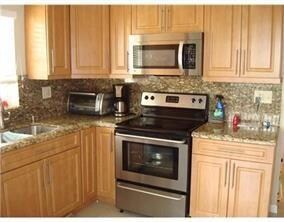 14680 S Beckley Square, Davie, FL 33325 - photo 2