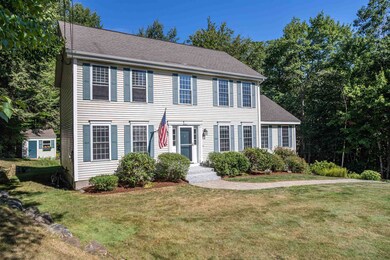 14 Magnolia Dr, Goffstown, NH 03045 - photo 2