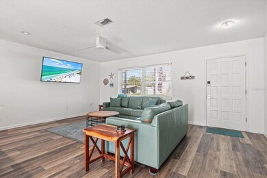 2572 Jefferson Cir, Sarasota, FL 34239 - photo 6