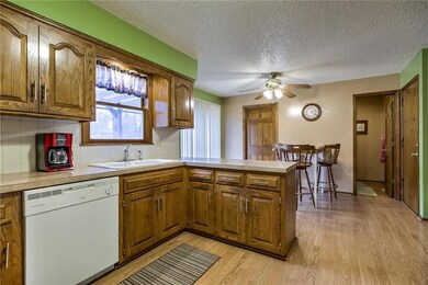 4940 Ballentine St, Shawnee, KS 66203 - photo 7