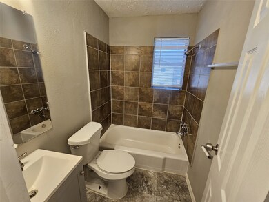 3631 N Macgregor Way unit 8, Houston, TX 77004 - photo 5