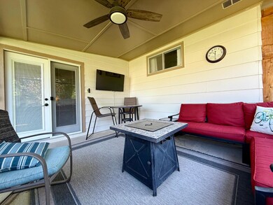 719 N Sullivan St, Ulysses, KS 67880 - photo 4