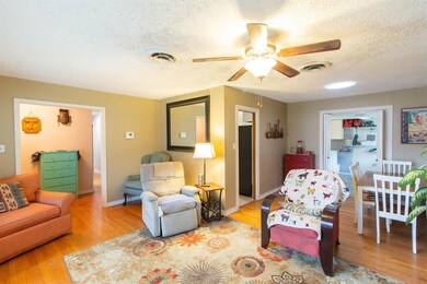 537 Hurstview Dr, Hurst, TX 76053 - photo 5