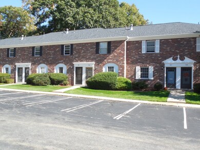 305 Windsor Dr, Framingham, MA 01701 - photo 2