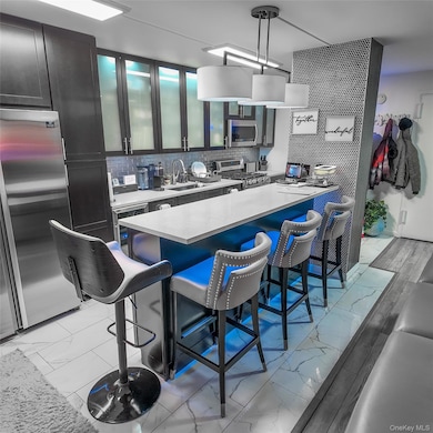 Hugh Grant Gardens unit 904, Bronx, NY 10472 - photo 3