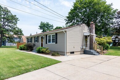45 Woodrow Ave, Cranston, RI 02920 - photo 3