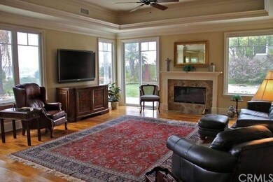 Greatroom floorplan with dazzling moldings and woo