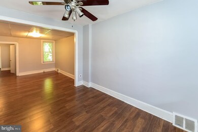 57 N Keystone Ave, Upper Darby, PA 19082 - photo 4