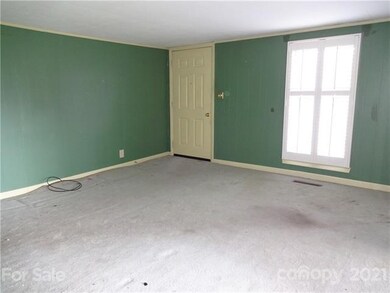 17 Aiken Place Rd, Hendersonville, NC 28792 - photo 4