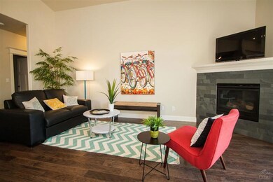 61089 Ruby Peak Ln, Bend, OR 97702 - photo 7