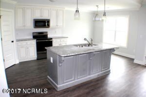 529 Brookfield Dr, Winterville, NC 28590 - photo 3