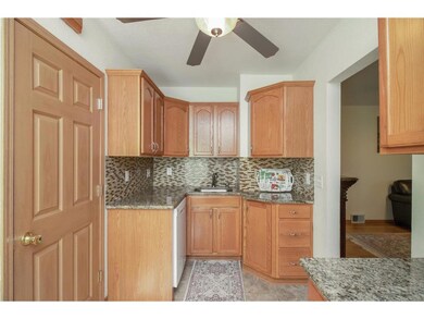 2506 56th St, Des Moines, IA 50310 - photo 3