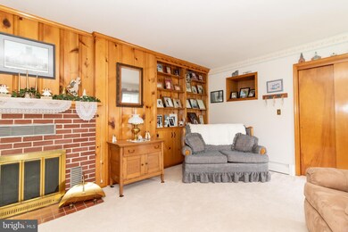 407 King St, Laurel, DE 19956 - photo 2