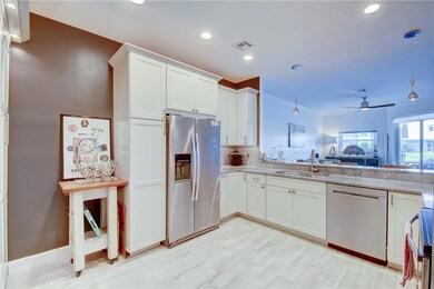 55 N Lakeshore Dr, Hypoluxo, FL 33462 - photo 4