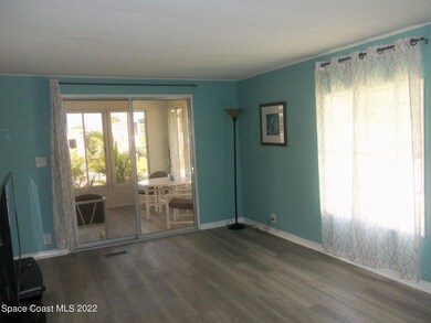 854 Laurel Cir, Sebastian, FL 32976 - photo 2