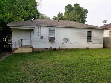 102 E Elder Ave, Duncan, OK 73533 - photo 2