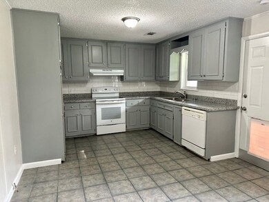 23300 Mitchell Rd, Picayune, MS 39466 - photo 3