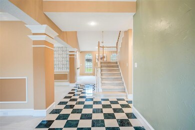 2728 Woodbridge Dr, Hurst, TX 76054 - photo 5