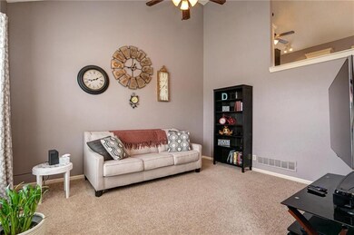 1916 Parkview Dr, Raymore, MO 64083 - photo 3