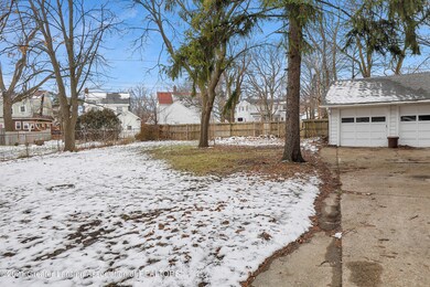 611 Kirby Dr, Lansing, MI 48915 - photo 4