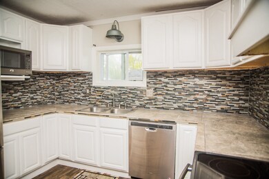 123 W Coal St, Bicknell, IN 47512 - photo 5