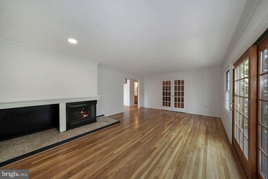 10618 Great Arbor Dr, Potomac, MD 20854 - photo 6