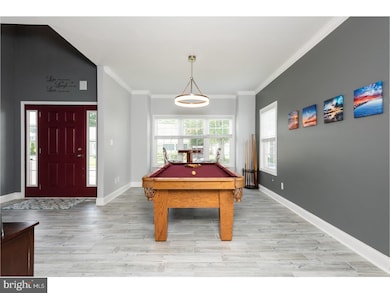 204 Sycamore Ave, Folsom, PA 19033 - photo 5