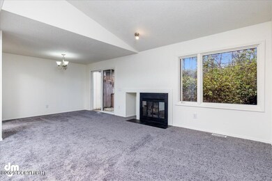 05-Living Room-DW-9700-Edit