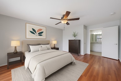 6633 W Airport Blvd unit 1106, Houston, TX 77035 - photo 2