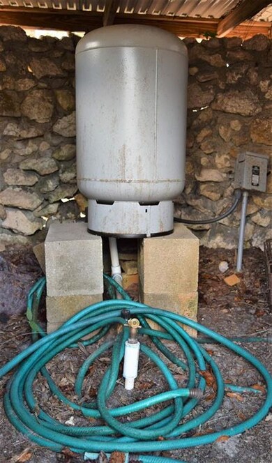 209 Cajer Posey Rd, Crawfordville, FL 32327 - photo 7