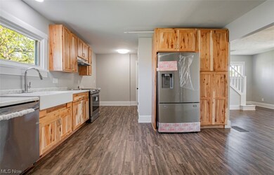 1213 Wertz Ave SW, Canton, OH 44710 - photo 7