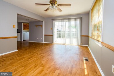 3311 Mont Clare Ln, Bowie, MD 20715 - photo 6