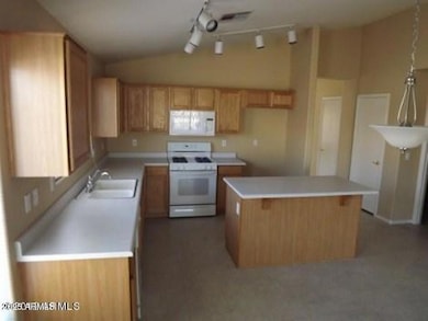 9328 W Monroe St, Peoria, AZ 85345 - photo 4