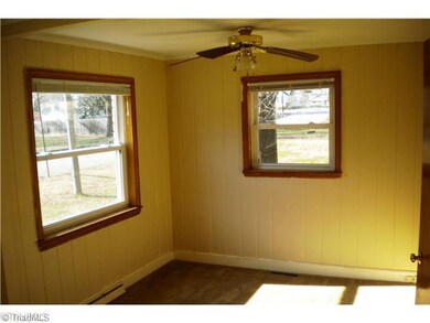2nd Bedroom.
