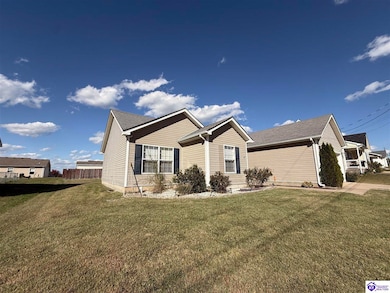 121 Danbrook Ct, Radcliff, KY 40160 - photo 4