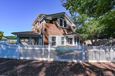 2 Bayview Terrace, Northport, NY 11768 - photo 4