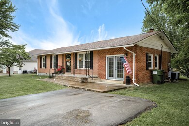 105 Whitfield Cir, Stephens City, VA 22655 - photo 4
