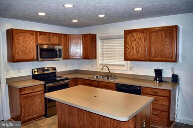 541 Range Dr, Gerrardstown, WV 25420 - photo 5