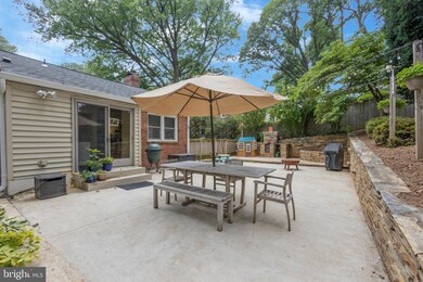 7206 Gordons Rd, Falls Church, VA 22043 - photo 6