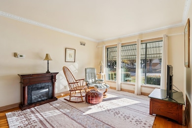 8734 W Becher St, Milwaukee, WI 53227 - photo 5