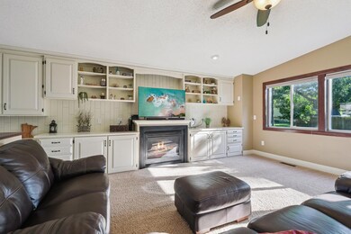 9146 Ives Ln N, Maple Grove, MN 55369 - photo 5