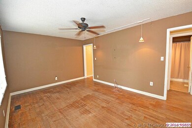 Living room with real hardwoods
