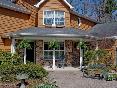 2332 Cromwell Rd, Stroudsburg, PA 18360 - photo 2