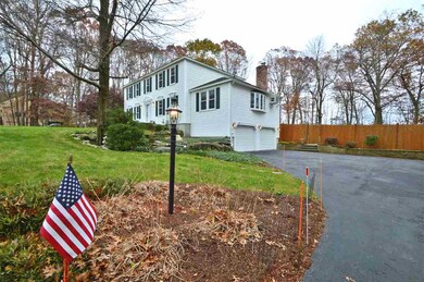 3 Lamplighter Ln, Salem, NH 03079 - photo 3