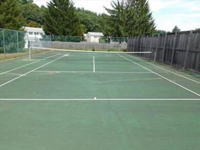 3 Hallmark Gardens unit 4, Burlington, MA 01803 - photo 2