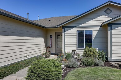 795 NE Quince Place MLS-42
