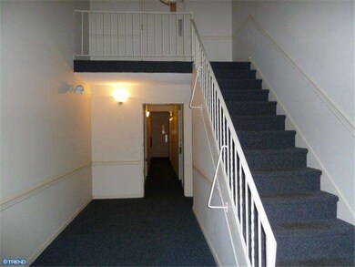 145 Riversedge Dr, Norristown, PA 19403 - photo 3