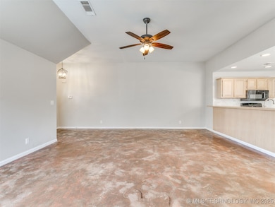 118 E 48th St, Sand Springs, OK 74063 - photo 5