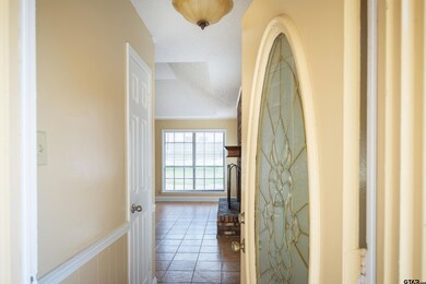 1612 Timber Creek Dr, Tyler, TX 75703 - photo 2